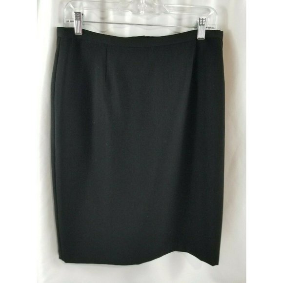 Liz Claiborne Dresses & Skirts - Liz Claiborne Villager 14P Pencil Skirt Lined